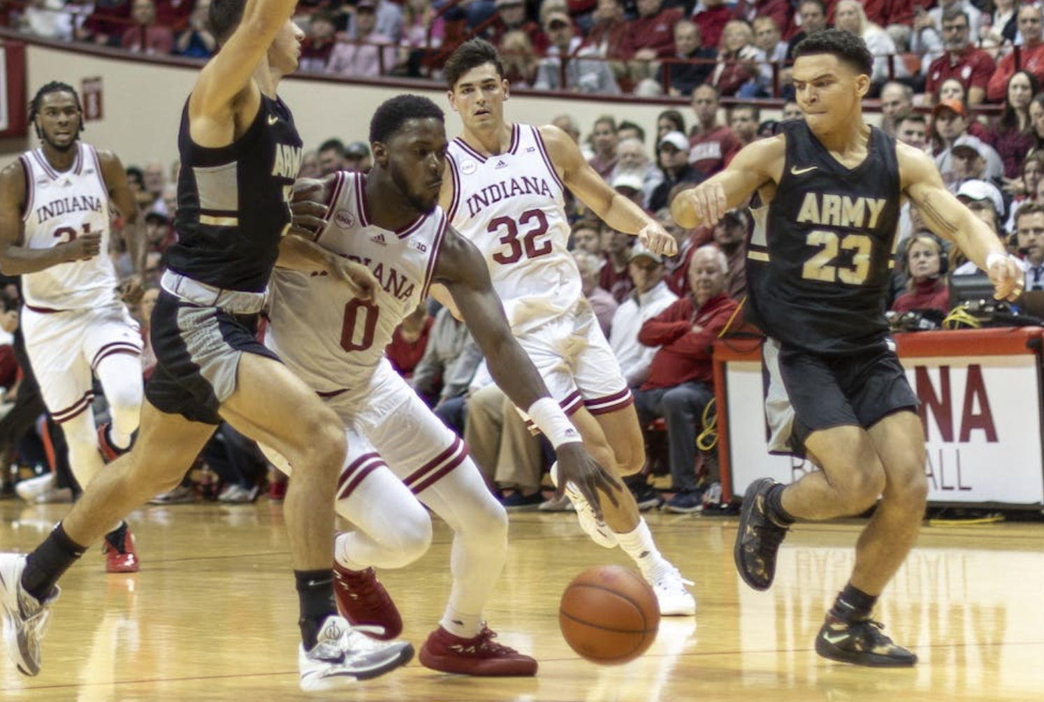 Indiana Narrowly Defeats Army 72-64